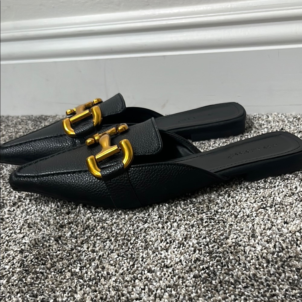 SHEIN Black and Gold Mules with Sleek Design